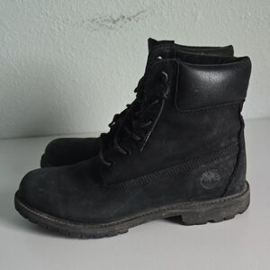 Timberland Classic Black Nubuck Boots